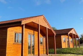 The Storey Lake Cosy 3-Bed Lakeside Lodge (3) - Image 5