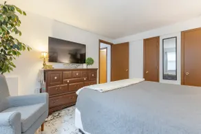 Cozy Quiet Clean Budget 1 Bedroom Apartment - Image 4