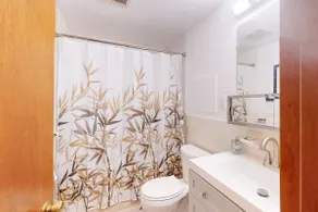 Clean, Quiet Budget 1 Bedroom Apt w/office - Image 3