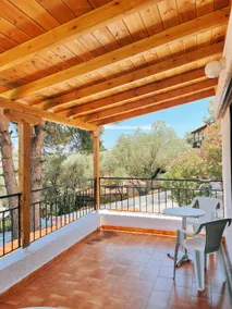 Deluxe 2 bedroom villa with large balcony - Image 3