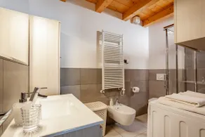 M&G hospitality holiday home in Blevio - Image 4