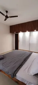 Lovely 2 bedroom Apartment with free parking space - Image 2