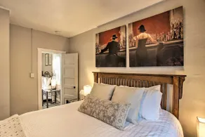 2BR/1BA Cute 1910 Cottage - Walk Downtown! - Image 4