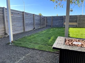 Bright, Private & Cozy with Yard - Image 3