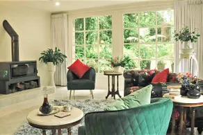 Beautiful View Park Villa - Image 5