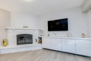 Spacious Oceanview Suite with Private Entrance - Image 2