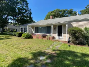 Pleasantville Cottage in Onset 4 houses from beach - Image 2