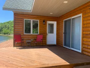 Edgewater Escape - on Paul Lake - Image 4