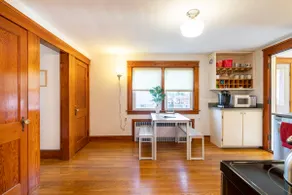 Cozy Historic Wakefield Home Close to Beaches - Image 5