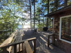 300ft Pristine Lakefront Newly Renovated Cottage - Image 3