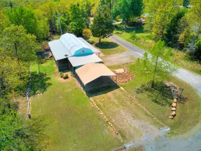 Covered patio, fire pit, W/D, reclining couches - Image 4