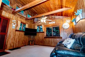 Little Cabin on the Prairie - Image 4