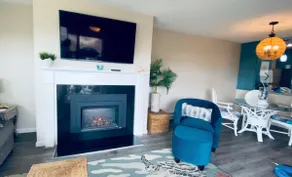 KingBed Suite Oceanfront steps to sand & fireplace - Image 2