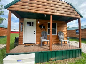 COUNTRY HAVEN TINY CABIN - 7 MIN WALK TO CAVERNS! - Image 3