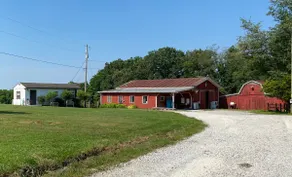 Tranquil tiny home in the country. Close to I-40. - Image 5