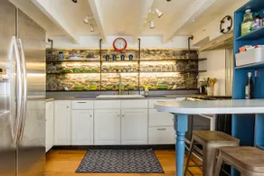 Charming Historic Home Near Waterfront Restaurants - Image 5