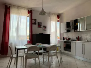 Charming apartment in Parma - Image 5