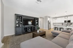 Modern 5 Bedroom, Double Master Elegant Home inn - Image 4