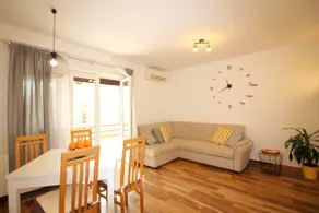 Fully equipped nice flat with barbeque, terrace & garden | Garden view | Pets are welcome - Image 2