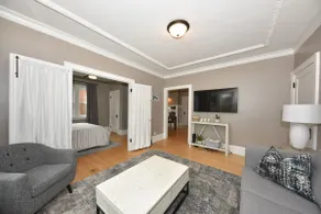 Vliet Street Station - Image 4