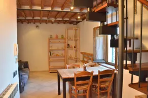 Apartment in Chiusdino with terrace - Image 4