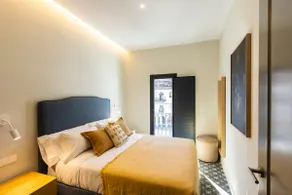 Modern apartment + cozy + views of Plaza Mayor - Image 4