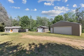 NEWLY REMODELED 2 BED CABIN ON ATV/SNOWMOBILE TRAIL - Image 4