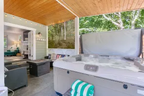 Lux 5 BR retreat, A/C, hot tub, fire pits, kayaks - Image 4