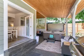 Lux 5 BR retreat, A/C, hot tub, fire pits, kayaks - Image 3