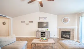 Beautiful & Spacious Home close to National Parks - Image 5