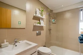 Refurbished, Stylish, Fully Equipped & Work-Ready - Image 3