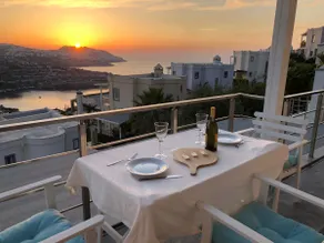 Spacious Triplex Villa | Private Pool & Sea View - Image 2