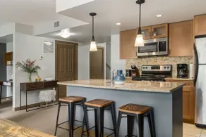 Lovely 3-BR condo w/Hot Tub at the Edge of Canmore - Image 3