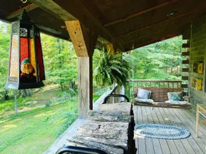 Spacious Log Cabin Retreat @ Honey Hollow in NWA - Image 3