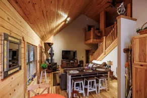 Spacious Log Cabin Retreat @ Honey Hollow in NWA - Image 5