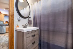 Impressive Private 2BR Suite w/Parking Univ. Area - Image 3