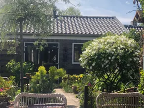 Lovely tiny house with garden - Image 3