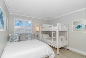 E2 - 2nd Floor Oceanfront with King Bed Suite - Image 3
