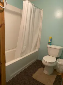 2 bedroom apt in a comfortable quiet setting - Image 4