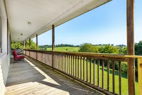 Countryside Airbnb - Image 4