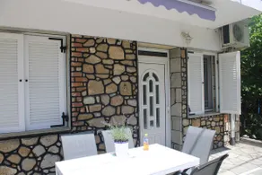 Lovely Sea House - Image 5