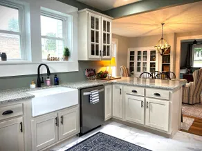 Stonecipher Manor - Image 4