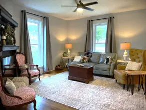Stonecipher Manor - Image 2