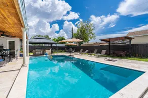 Miami Palm House with Heated Pool &  BBQ/BAR - Image 3