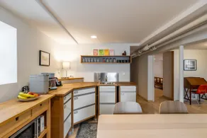 Private Lincoln Square Garden Apt - Image 5