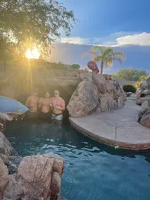Legendary Desert Oasis -Heated Pool + Spa -Golf -Luxury 5BR Retreat Sleeps 12 - Image 4