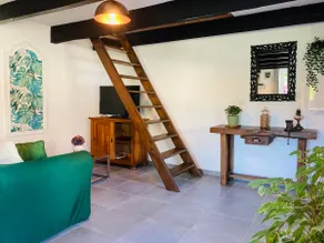 Charming little renovated house - Image 4