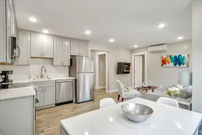 Chic 2-Bedroom Retreat in SF Mission District - Image 5