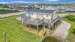 Waterfront! Front yard fishing! Amazing views! - Image 2