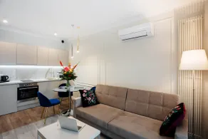 Luxury Apartment Mennica Residence - Image 2